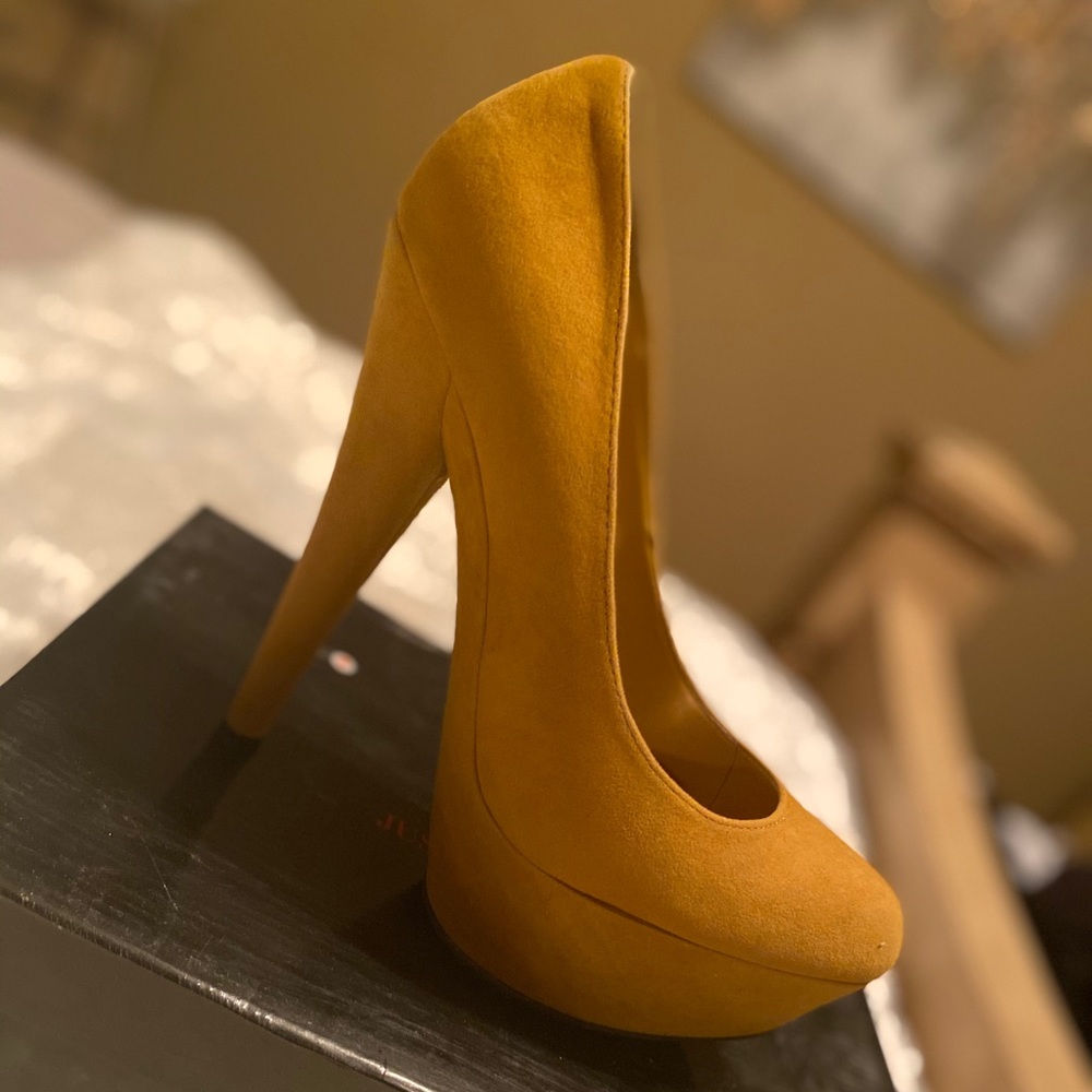 HEELS!!!!!